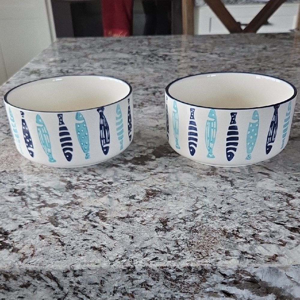 Fish Pattern Cat Bowls - Blue and White